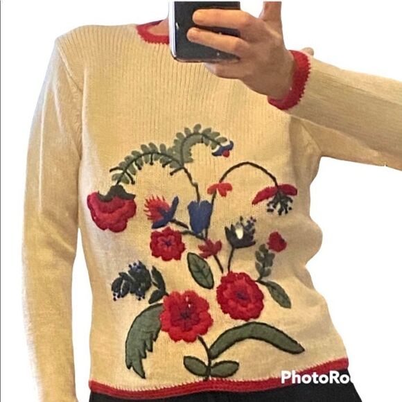 Pandora Pasha Knit Floral Vintage Crewneck Sweater - Picture 2 of 11